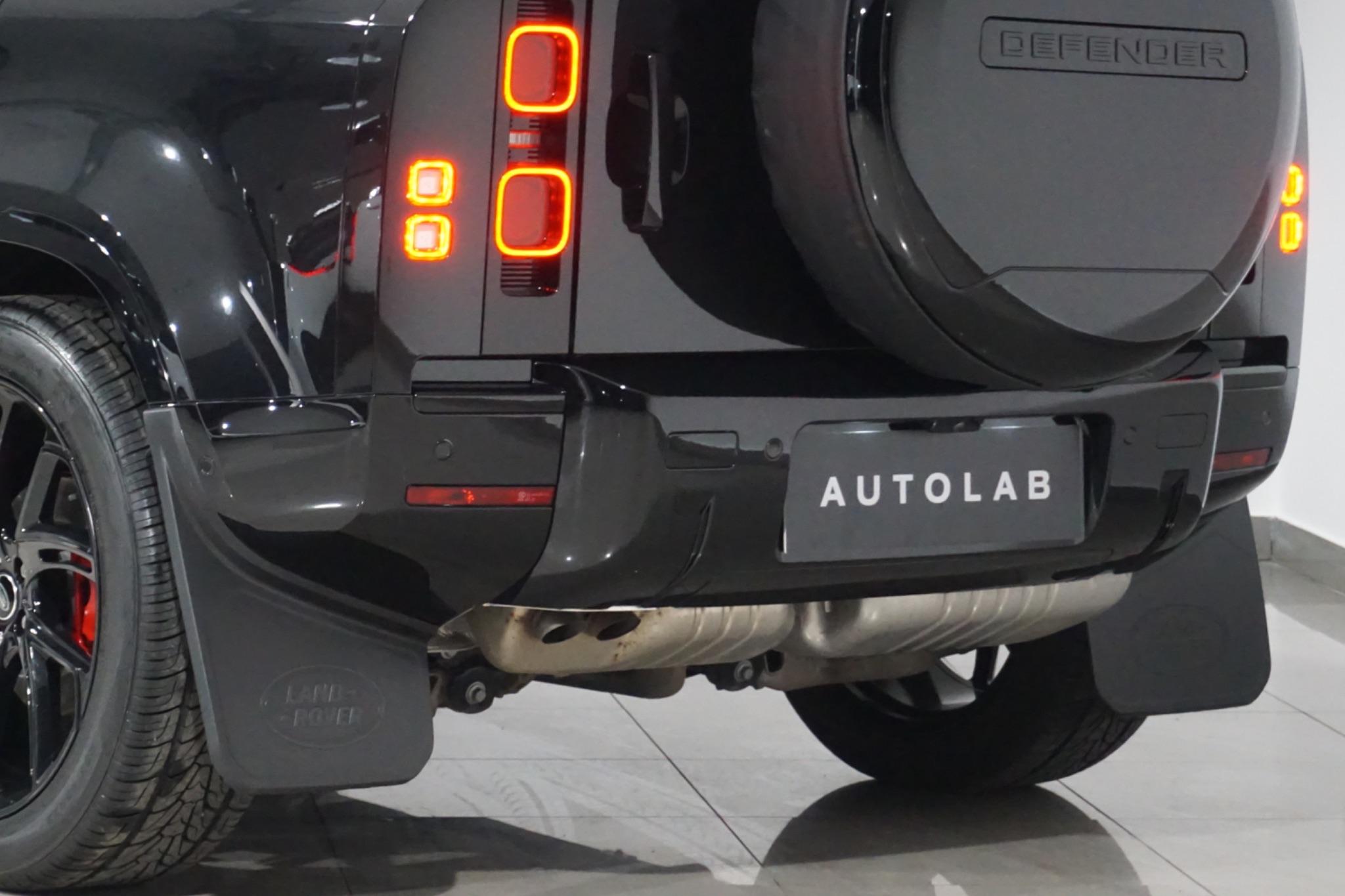Land Rover Defender 110 3.0 D250 MHEV XS Edition Auto 4WD Euro 6 (s/s) 5dr